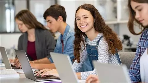 Sosteniamo la didattica digitale delle nuove generazioni