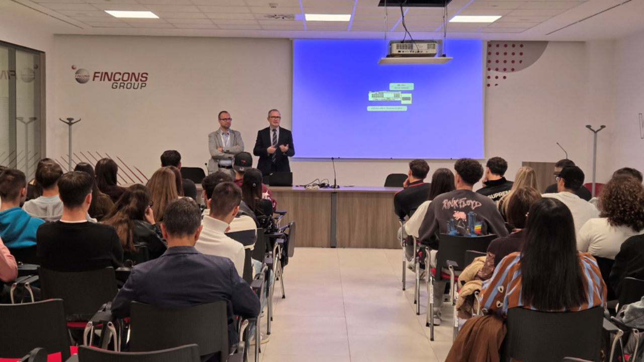Fincons apre le porte agli studenti con il progetto "Imprese Aperte"